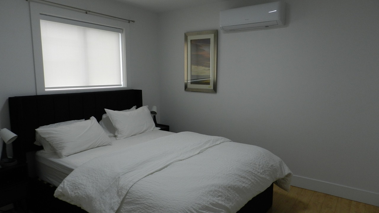 Photo of Bedroom in Renfrew-Collingwood