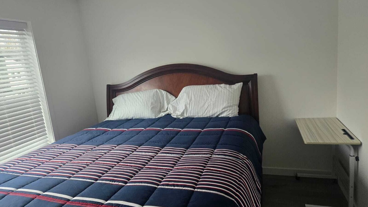 Photo of Bedroom in Saanichton