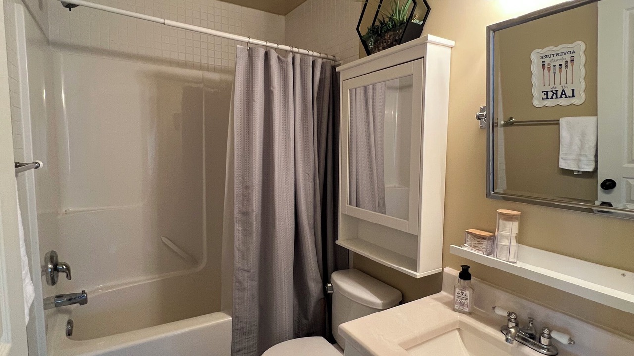 Photo of Bathroom in Division No. 8