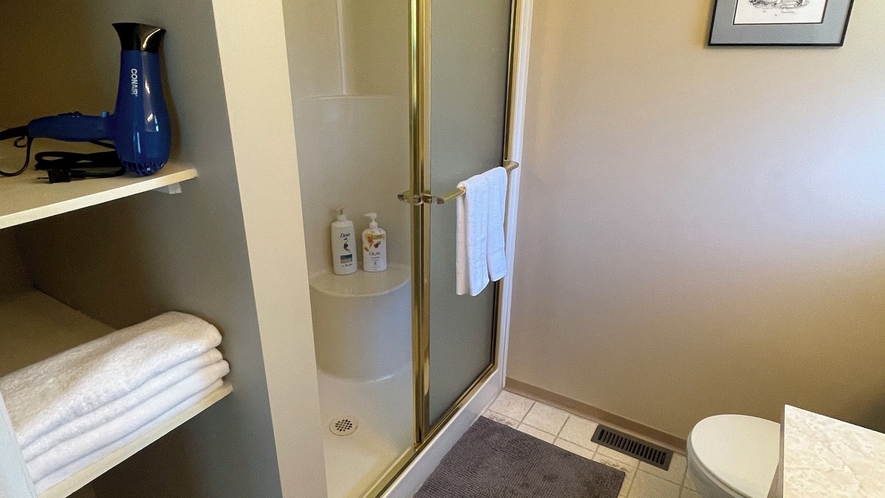 Photo of Bathroom in Maple Ridge