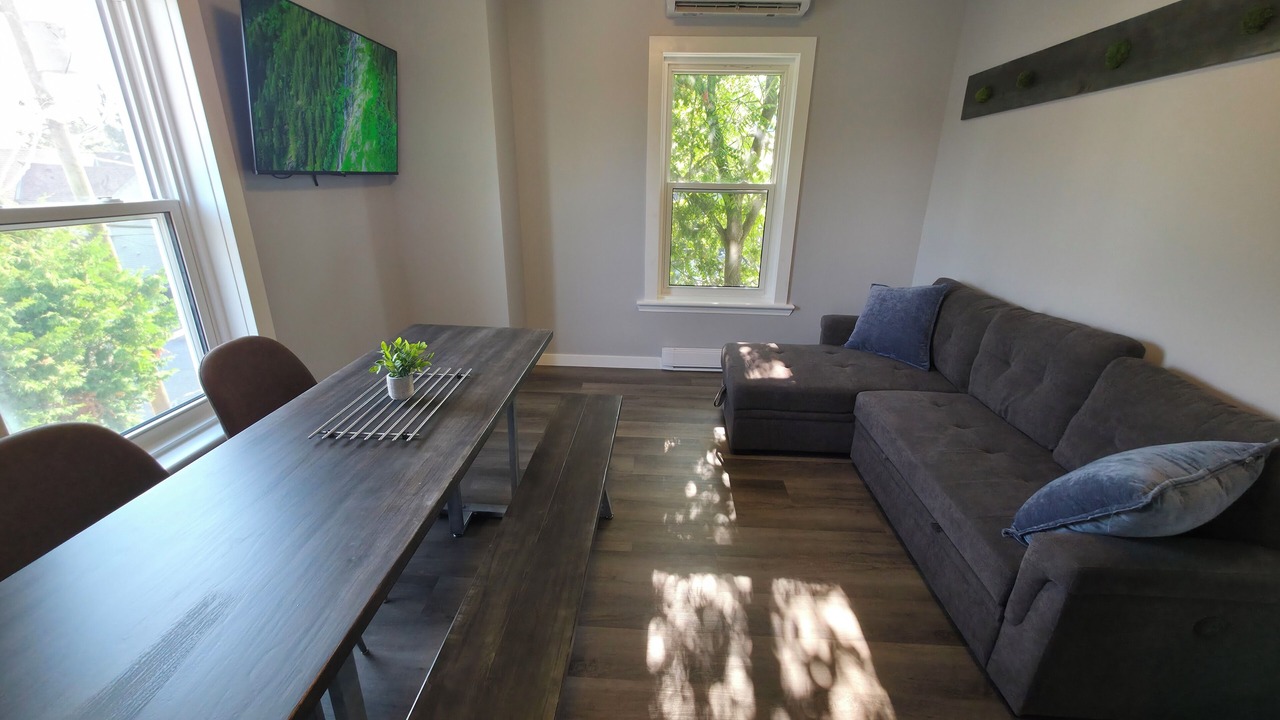 Photo of Livingroom in Orillia