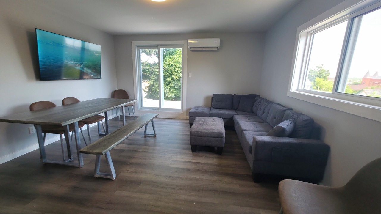 Photo of Livingroom in Orillia