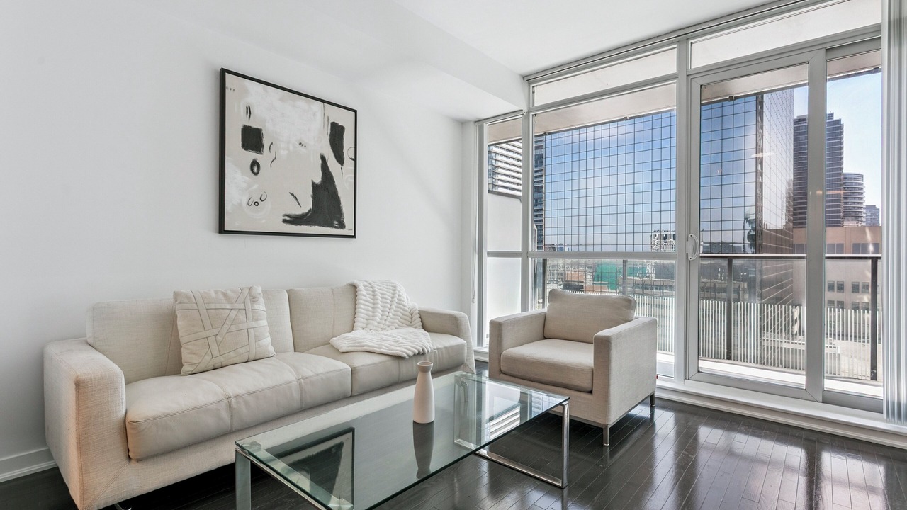 Photo of Livingroom in Bay Cloverhill