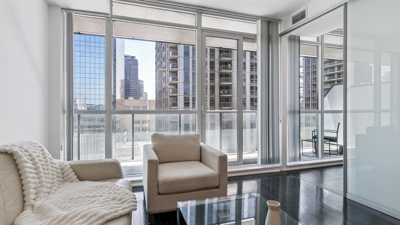 Photo of Livingroom in Bay Cloverhill