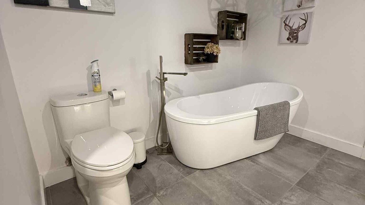 Photo of Bathroom in Val-des-Monts