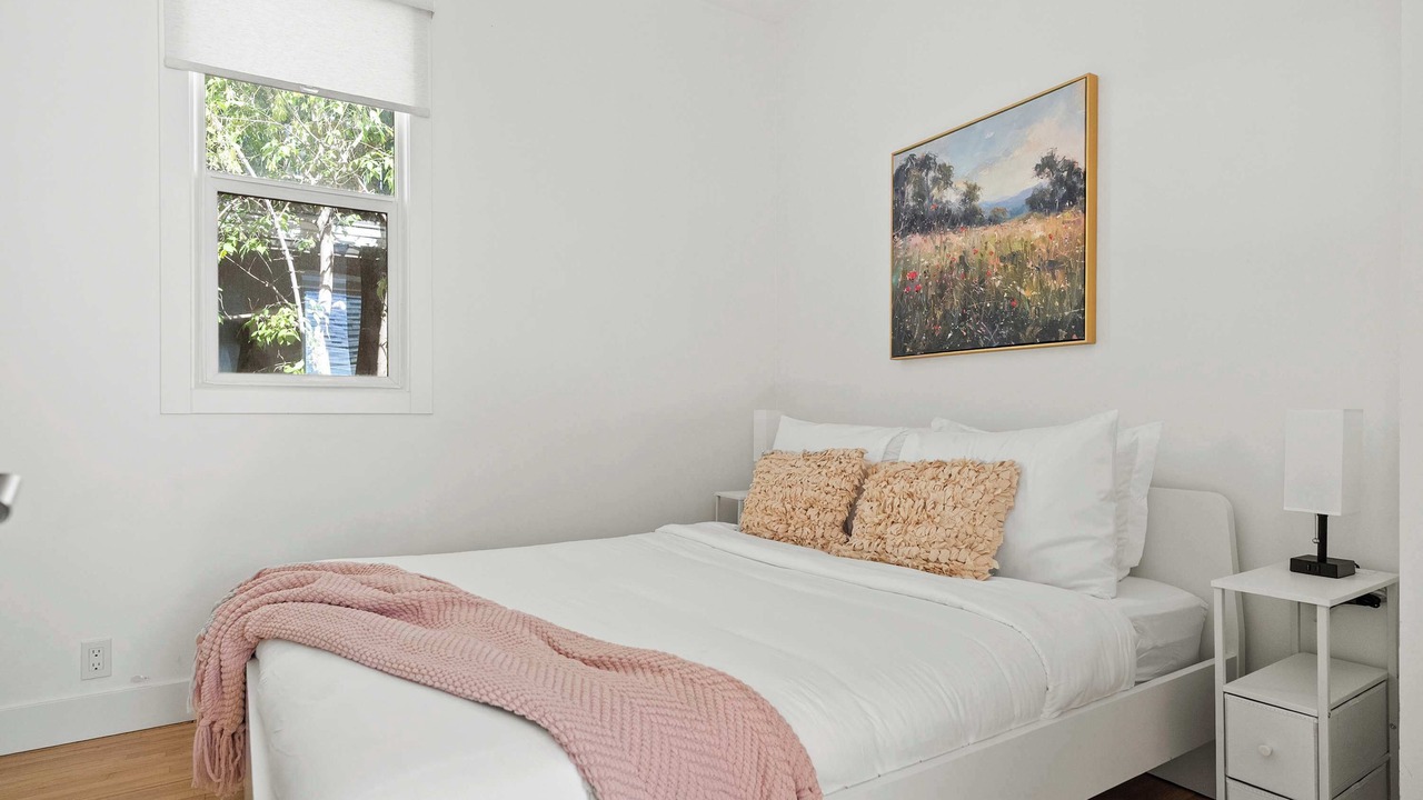 Photo of Bedroom in Sunnyside