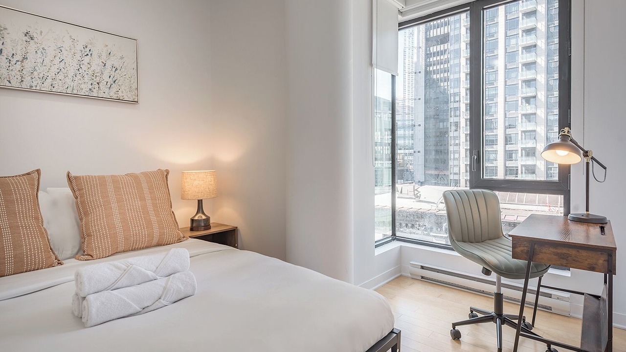 Photo of Bedroom in International District