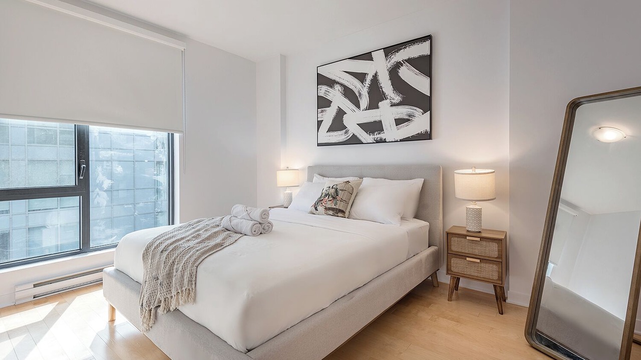 Photo of Bedroom in International District