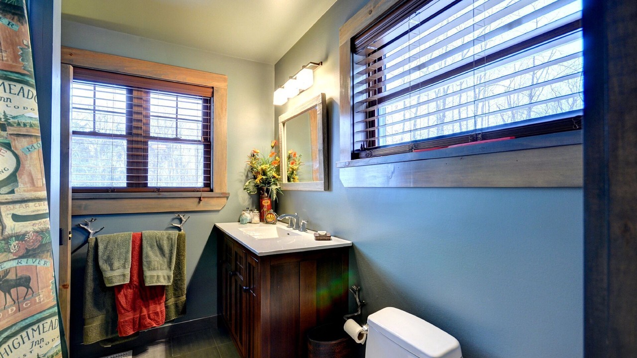 Photo of Bathroom in Eagle Lake
