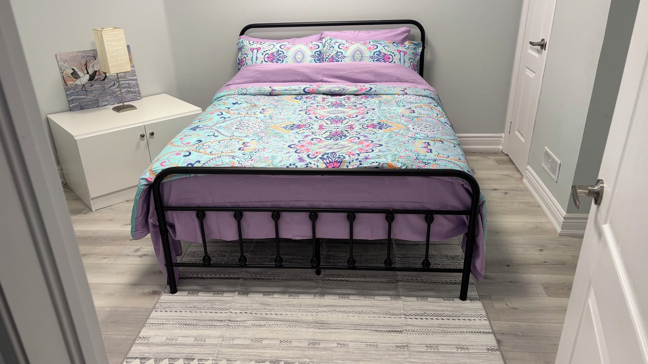 Photo of Bedroom in Halton Regional Municipality