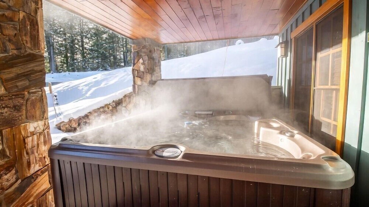 Photo of Patio Balcony in East Kootenay