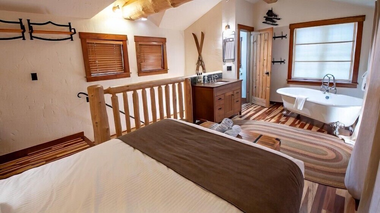 Photo of Bedroom in East Kootenay