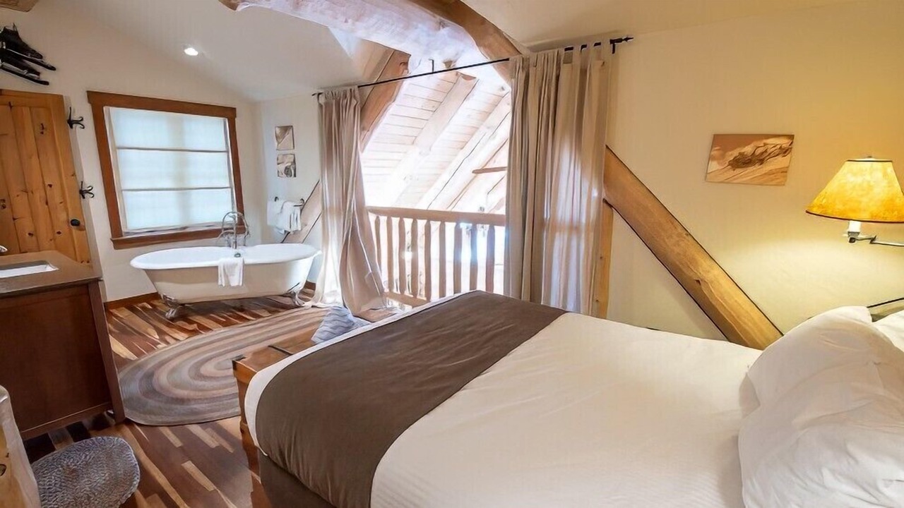 Photo of Bedroom in East Kootenay