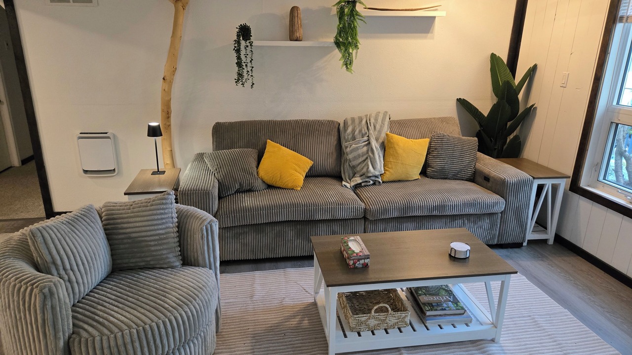 Photo of Livingroom in Whitehorse
