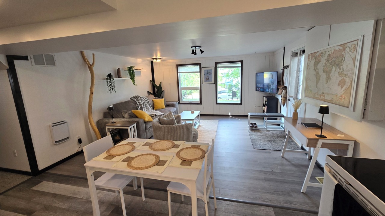 Photo of Livingroom in Whitehorse