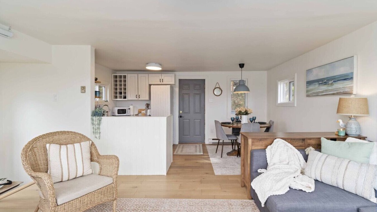 Photo of Livingroom in Masons Point