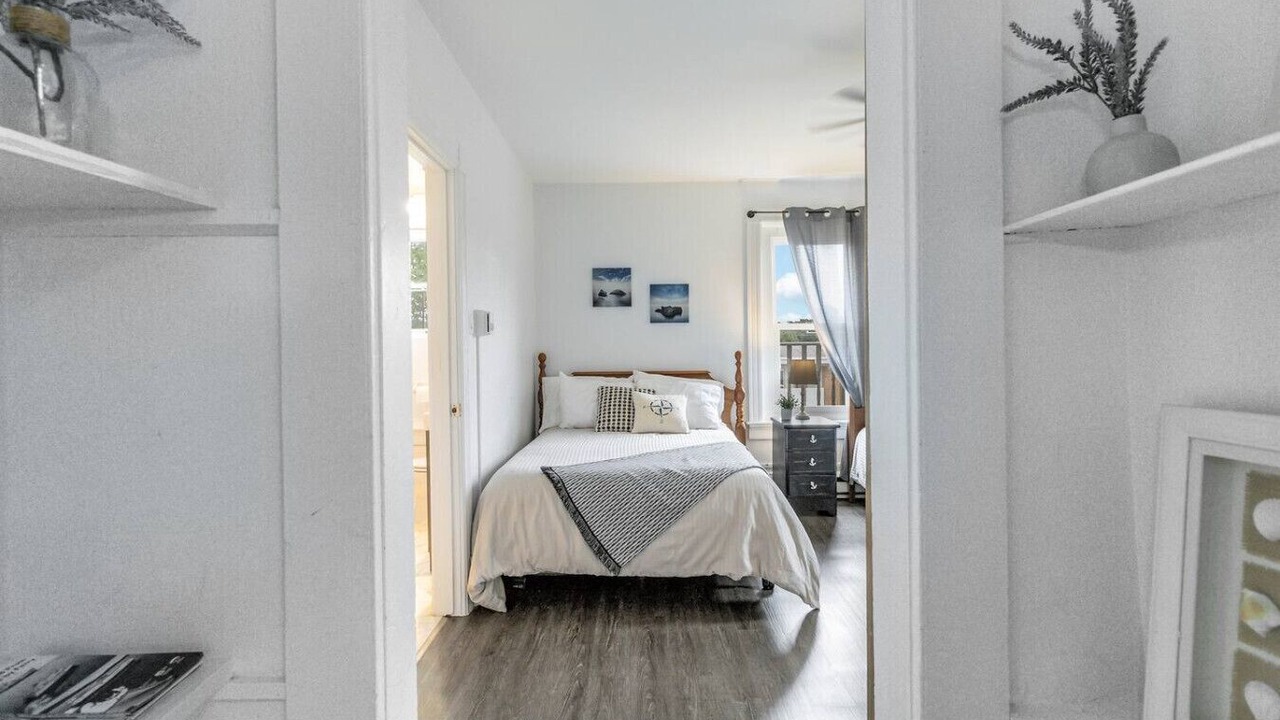 Photo of Bedroom in Lunenburg