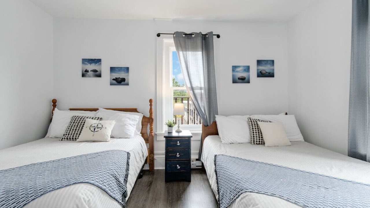 Photo of Bedroom in Lunenburg