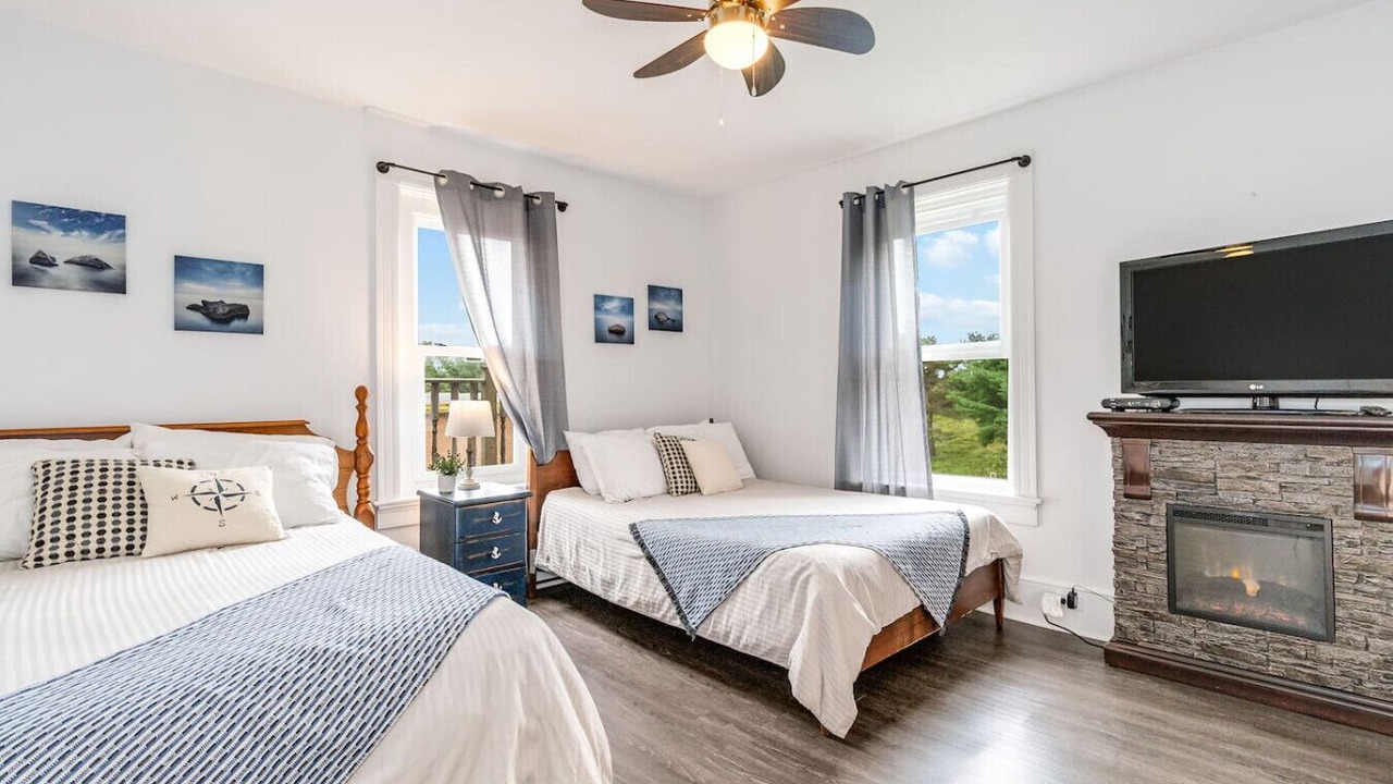Photo of Bedroom in Lunenburg