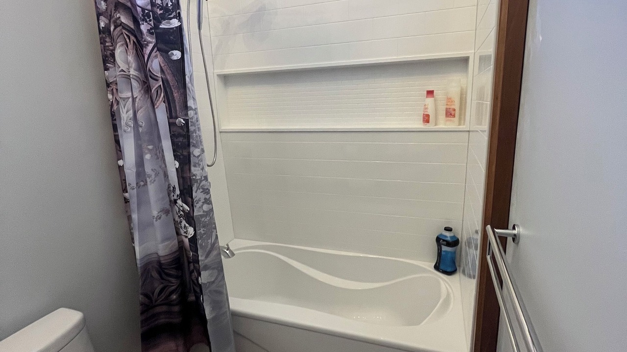 Photo of Bathroom in Unorganized Centre Parry Sound