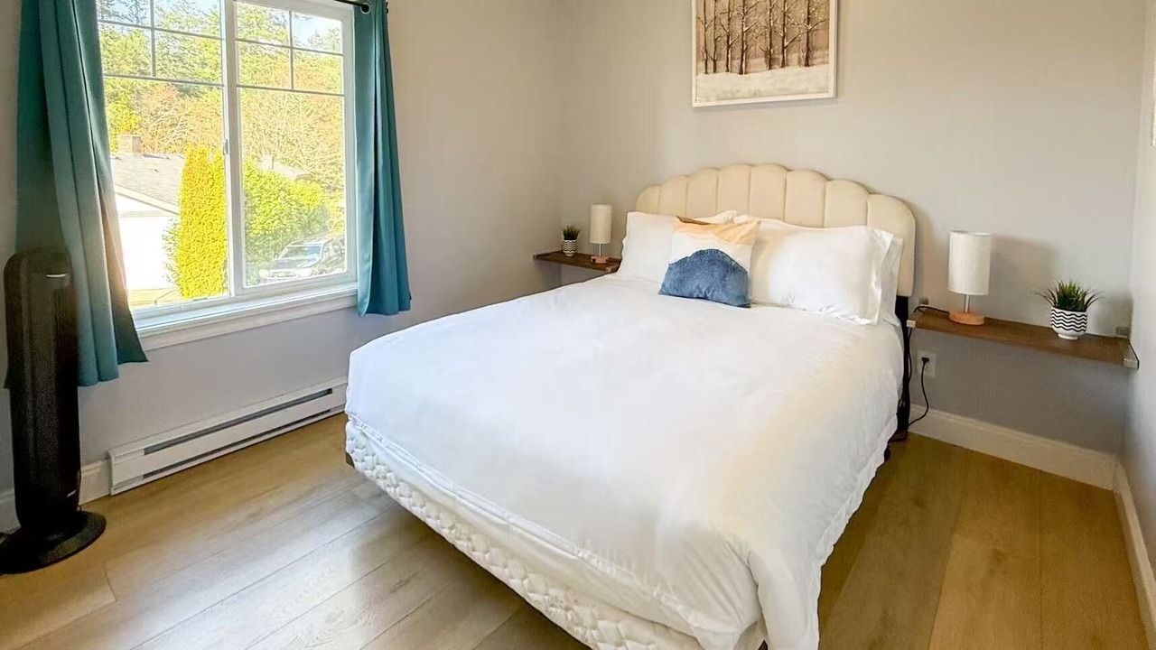 Photo of Bedroom in Langford