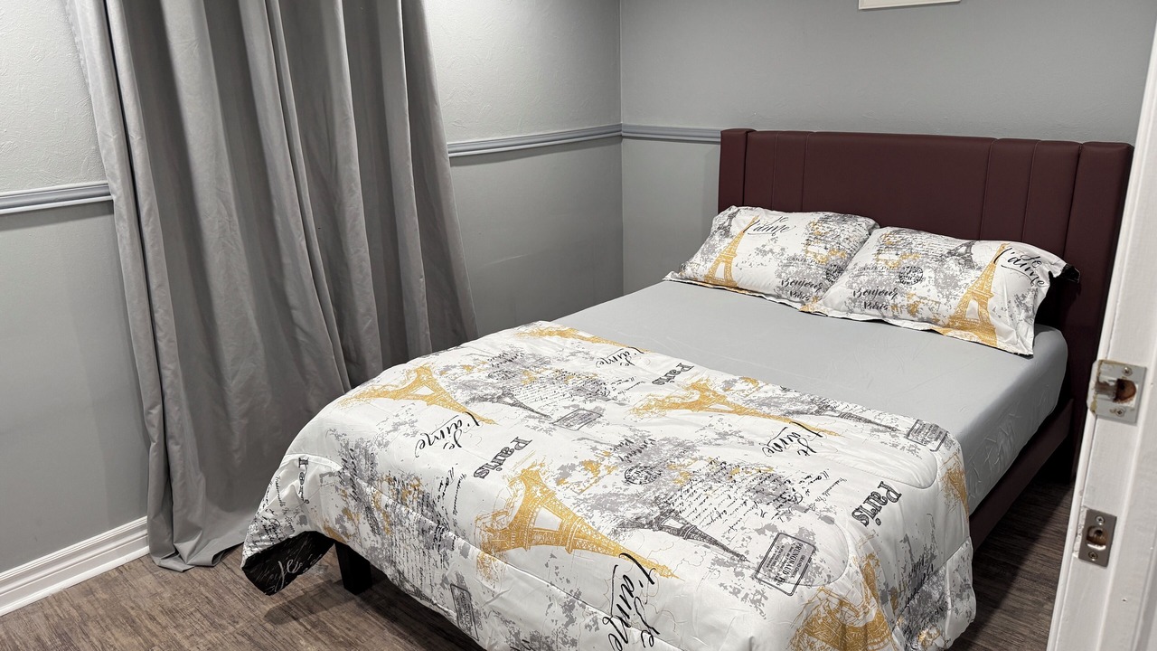 Photo of Bedroom in Riverside