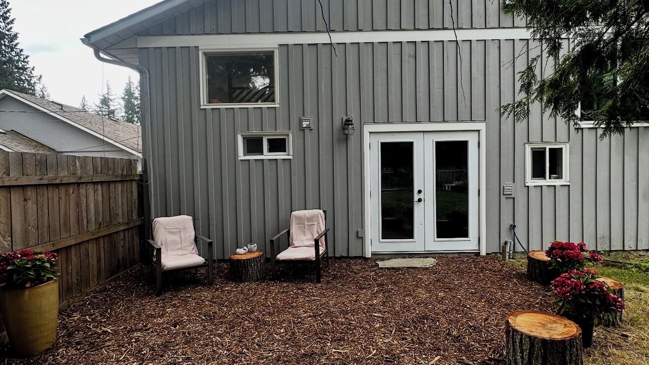 Photo of Outdoor in Gibsons