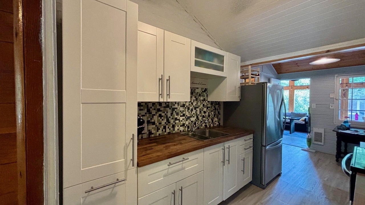 Photo of Kitchen in Victoria Beach