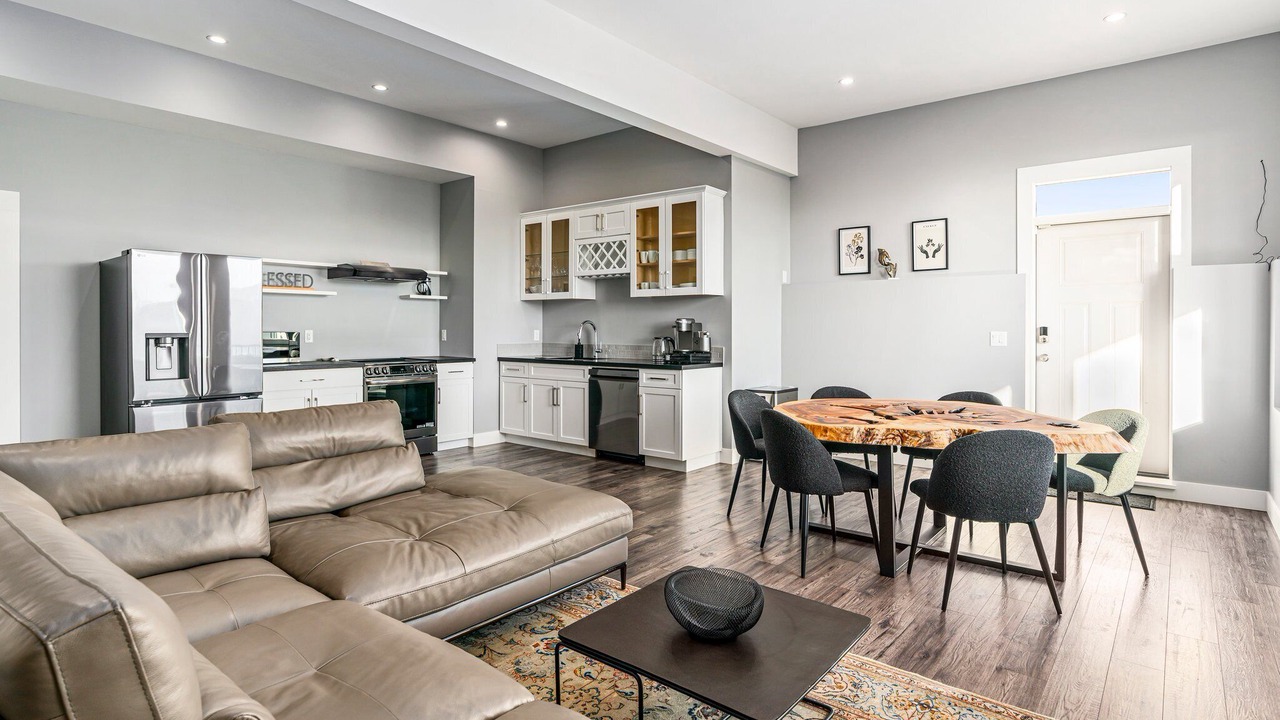 Photo of Livingroom in Lower Sumas Mountain