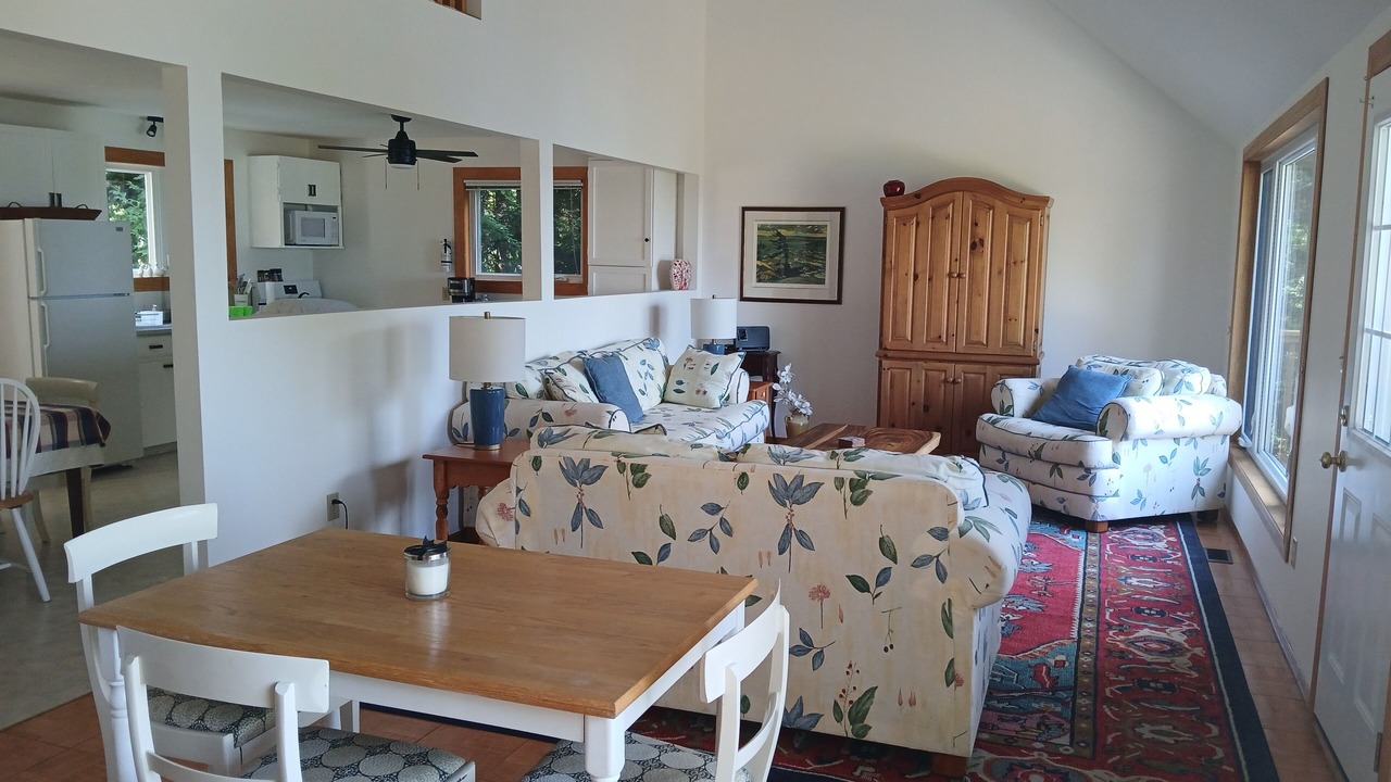 Photo of Livingroom in Georgian Bluffs