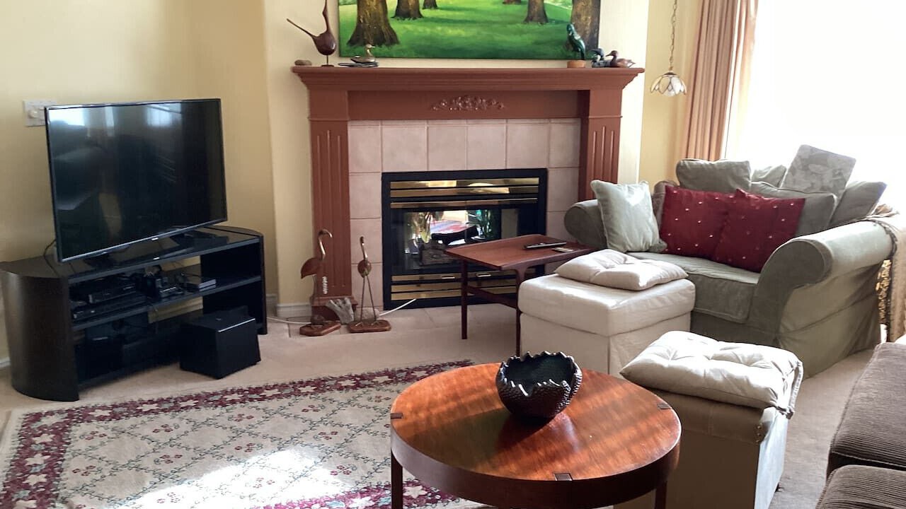 Photo of Livingroom in North Cowichan