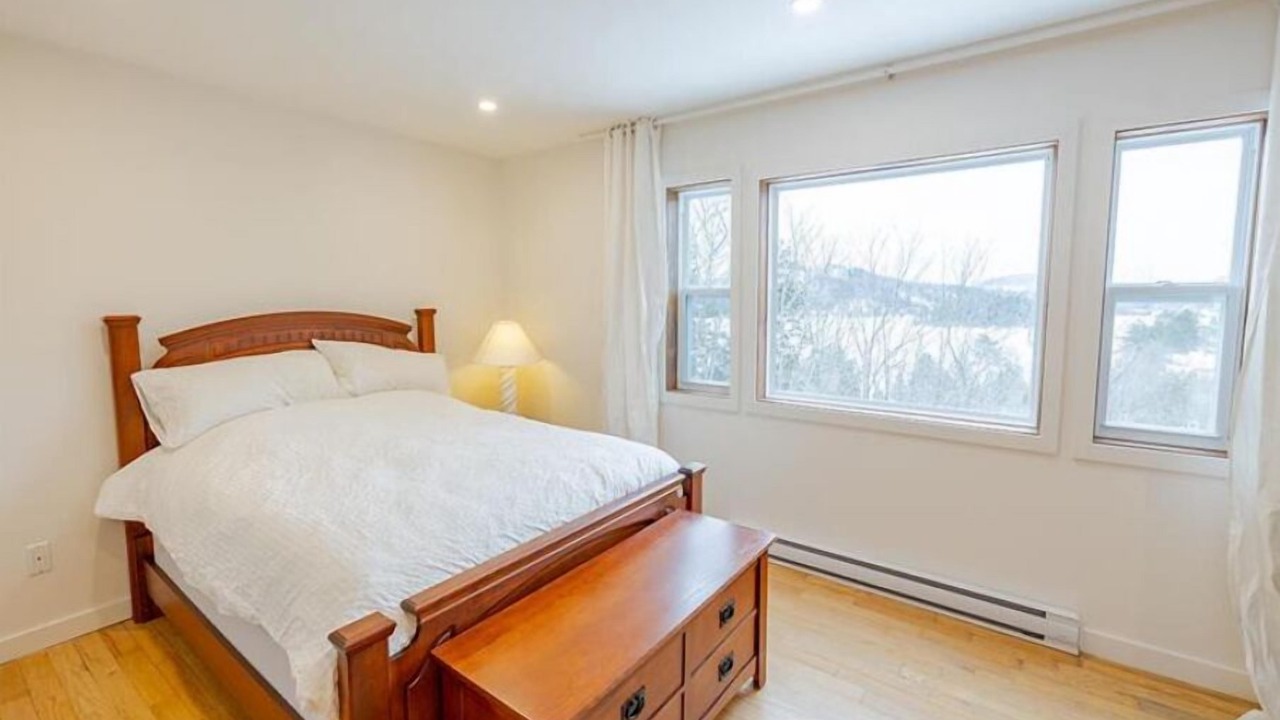 Photo of Bedroom in Saint-Denis-de-Brompton