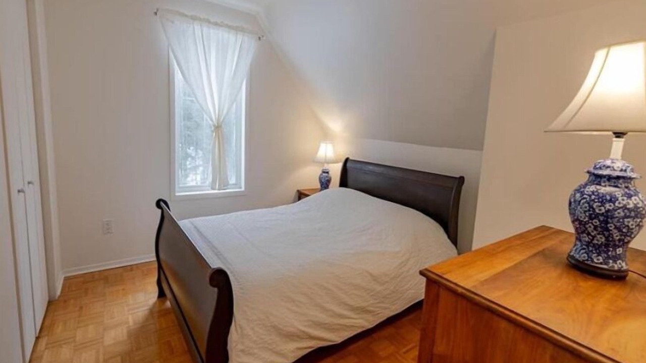 Photo of Bedroom in Saint-Denis-de-Brompton