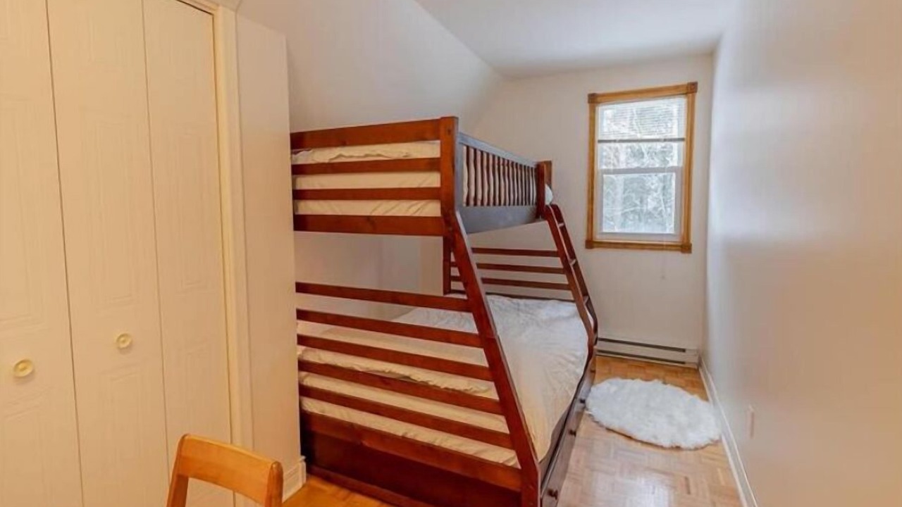 Photo of Bedroom in Saint-Denis-de-Brompton