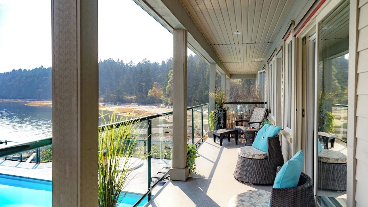 Photo of Patio Balcony in North Oyster
