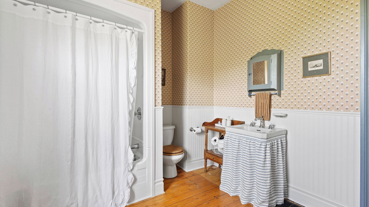 Photo of Bathroom in Lunenburg County