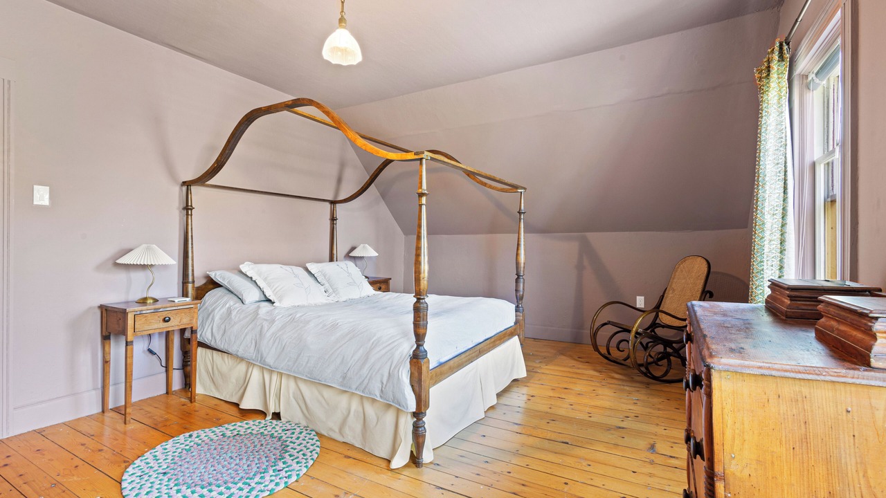 Photo of Bedroom in Lunenburg County