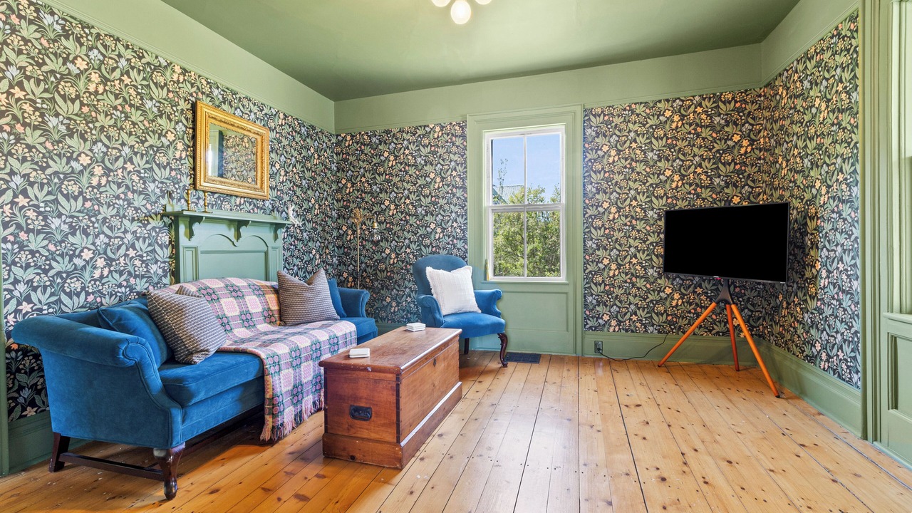 Photo of Livingroom in Lunenburg County