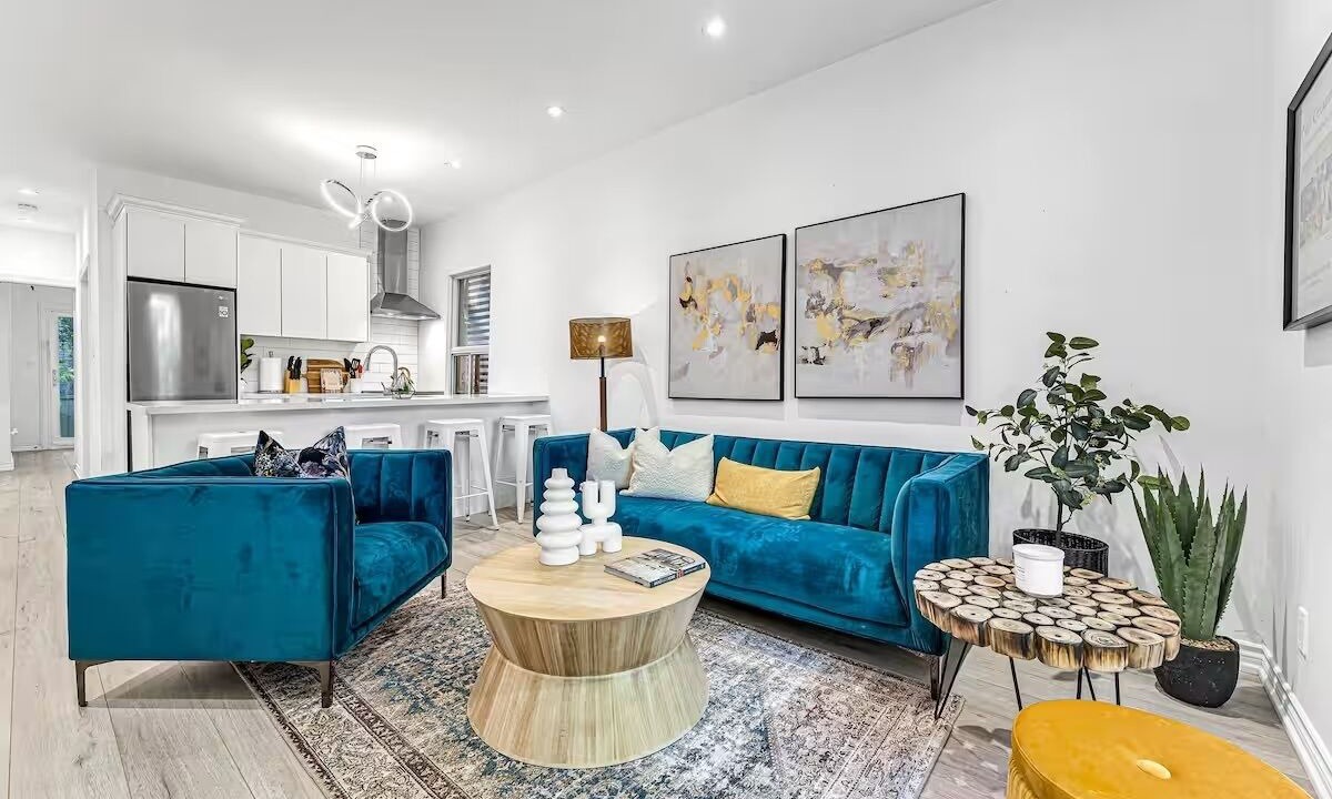 Photo of Livingroom in Leslieville