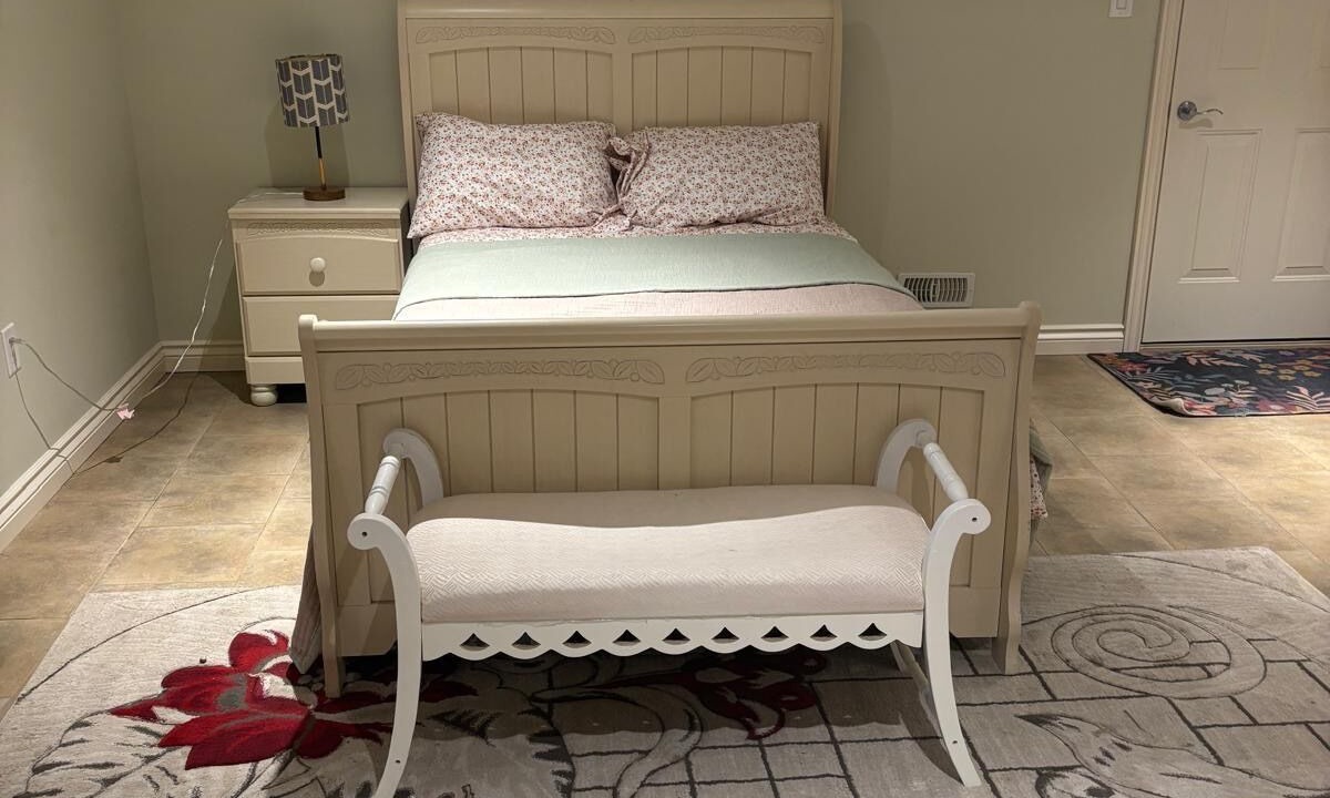 Photo of Bedroom in Town of Essex
