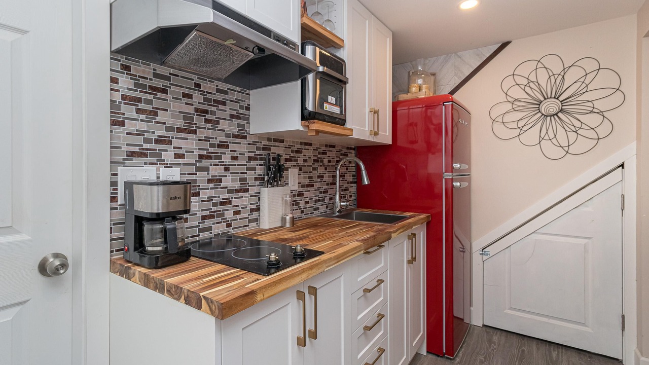 Photo of Kitchen in Saanich East