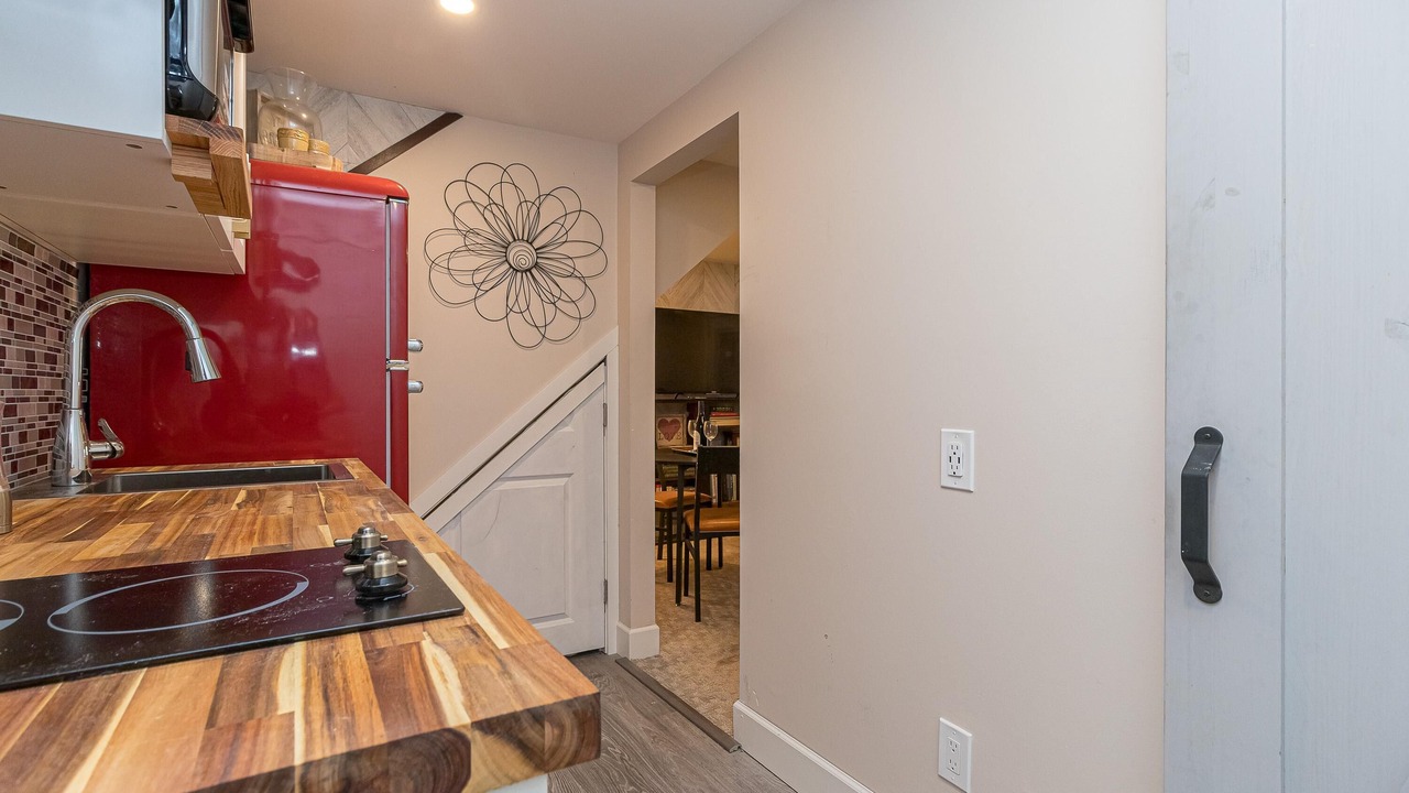 Photo of Kitchen in Saanich East