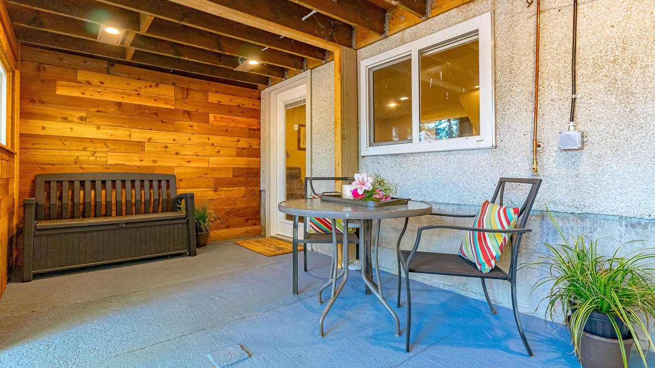 Photo of Outdoor in Saanich East