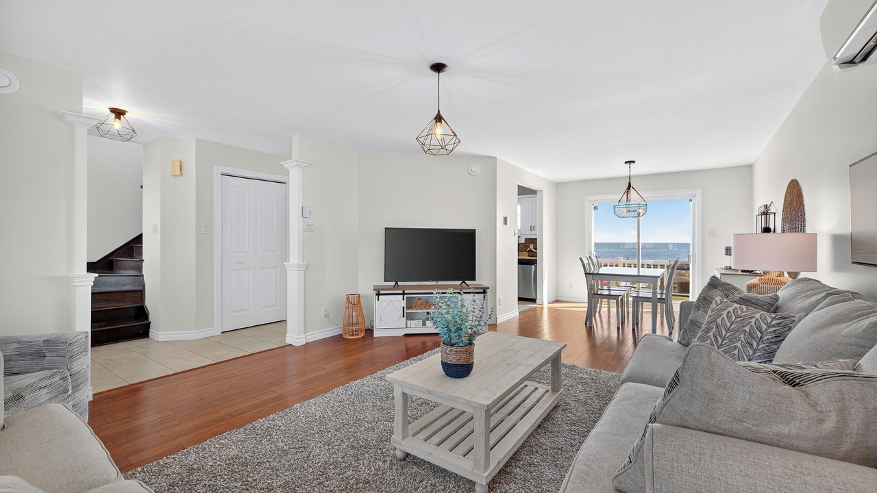 Photo of Livingroom in Beresford