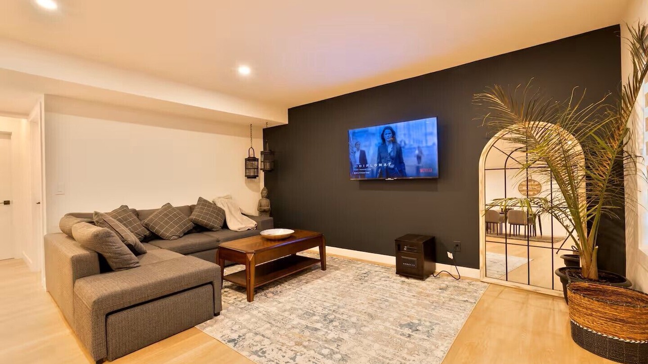 Photo of Livingroom in Airdrie