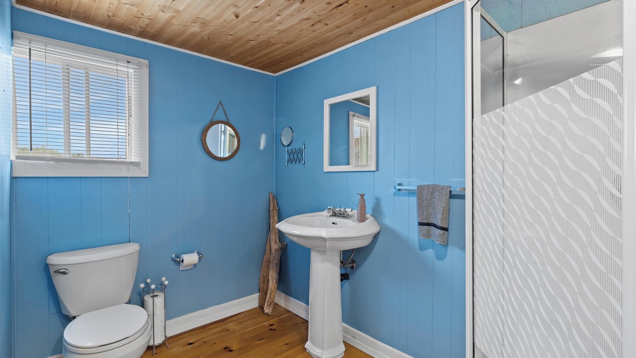 Photo of Bathroom in Maximeville