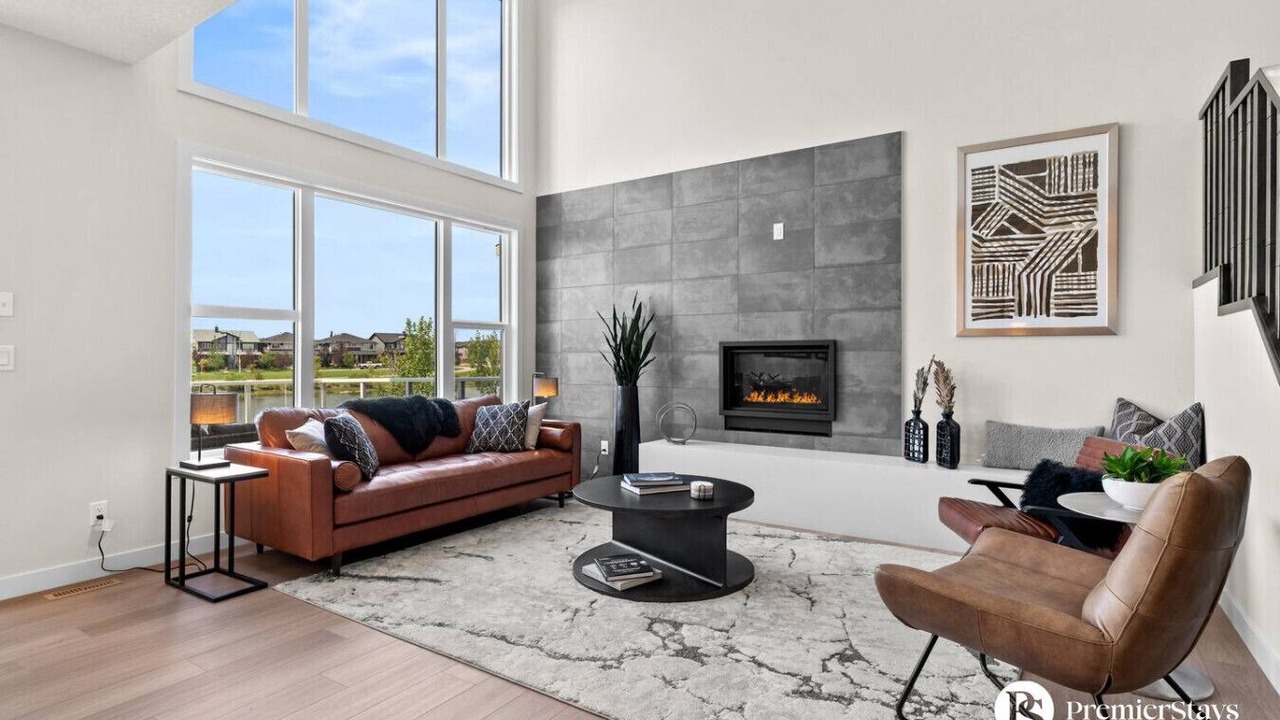 Photo of Livingroom in Airdrie
