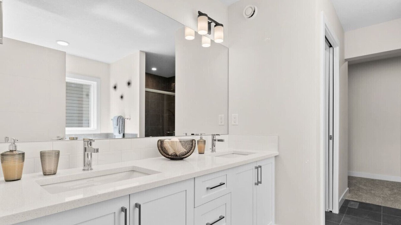 Photo of Bathroom in Airdrie