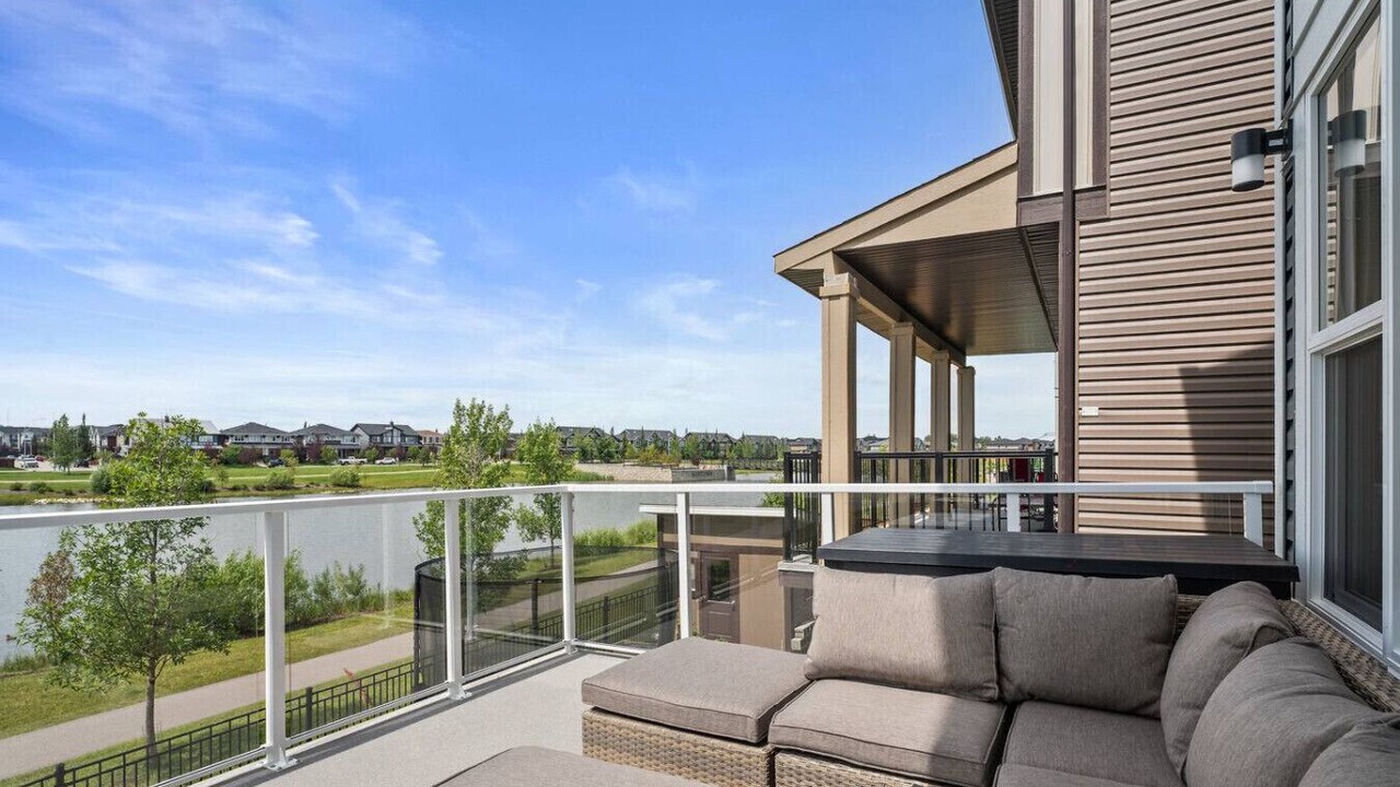 Photo of Patio Balcony in Airdrie