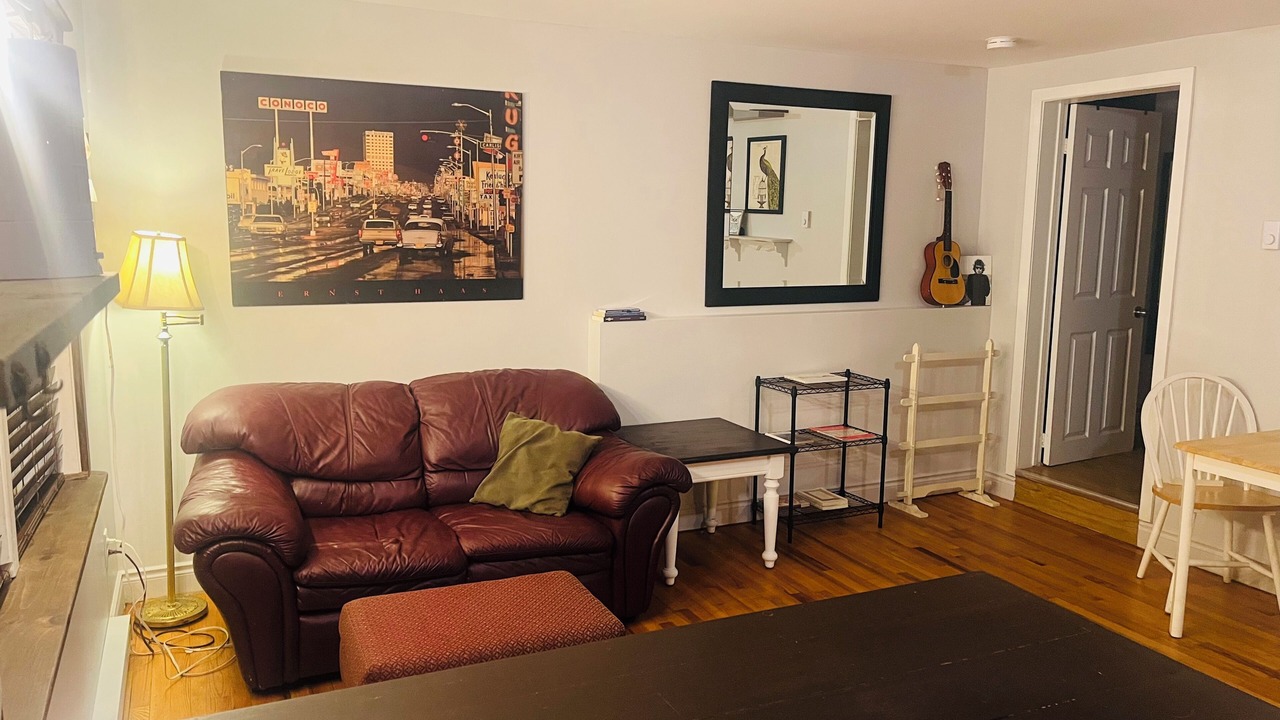 Photo of Livingroom in Waterford Valley